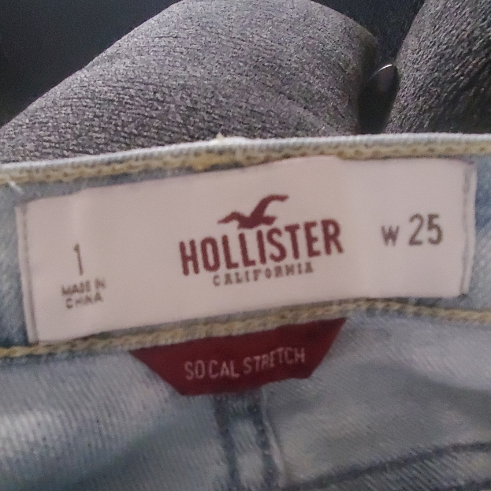 Jeans - Picture 2 of 4